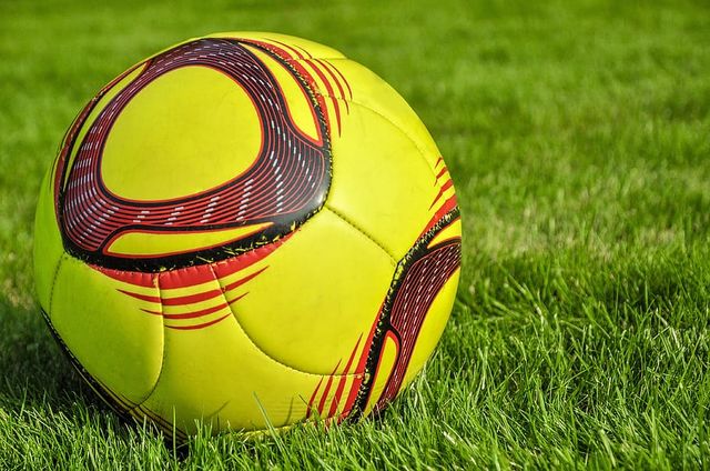 Ex players and their families to sue the football authorities